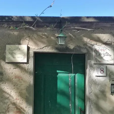 Casa vacanze House With Private Garden In Cortona's Town Centre *