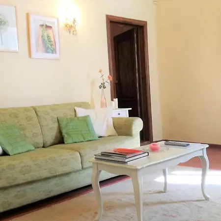 House With Private Garden In Cortona's Town Centre Casa vacanze *