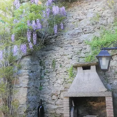 Casa vacanze House With Private Garden In Cortona's Town Centre