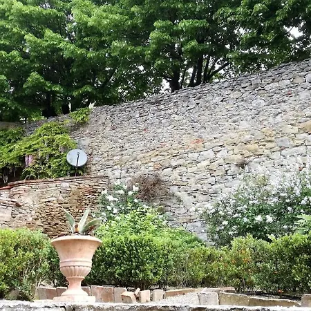 House With Private Garden In Cortona's Town Centre * Cortona