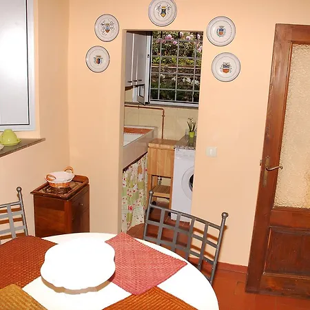 House With Private Garden In Cortona's Town Centre